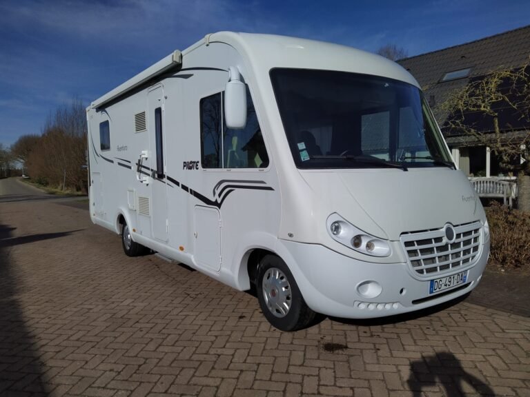 Pilote Aventura G740