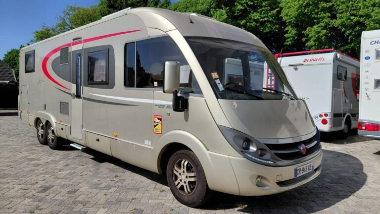 Bürstner Aviano I875